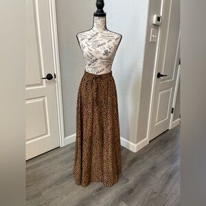 Women’s Leopard Print Maxi Skirt